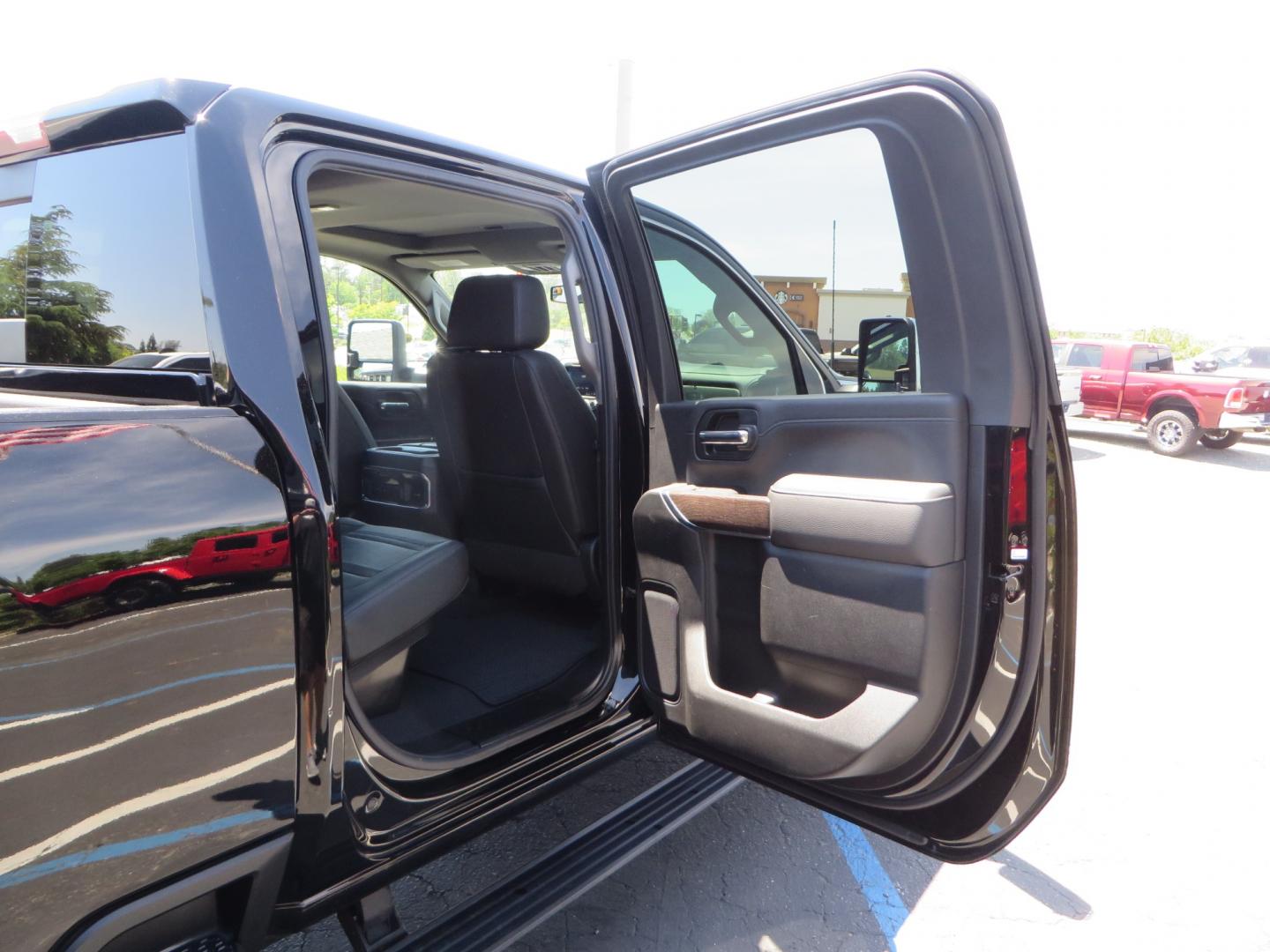 2022 BLACK /BLACK GMC Sierra 2500HD Denali Crew Cab 4WD (1GT49REY0NF) with an 6.6L V8 OHV 16 DIESEL engine, 6A transmission, located at 2630 Grass Valley Highway, Auburn, CA, 95603, (530) 508-5100, 38.937893, -121.095482 - Features a BDS 3" suspension system with Fox shocks, 20" Fuel Maverick wheels, and 35" Nitto Ridge Grappler tires. - Photo#53